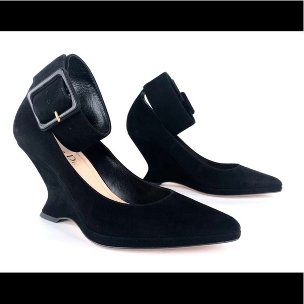 DIOR DIOROUND WEDGE SUEDE ANKLE STRAP PUMPS